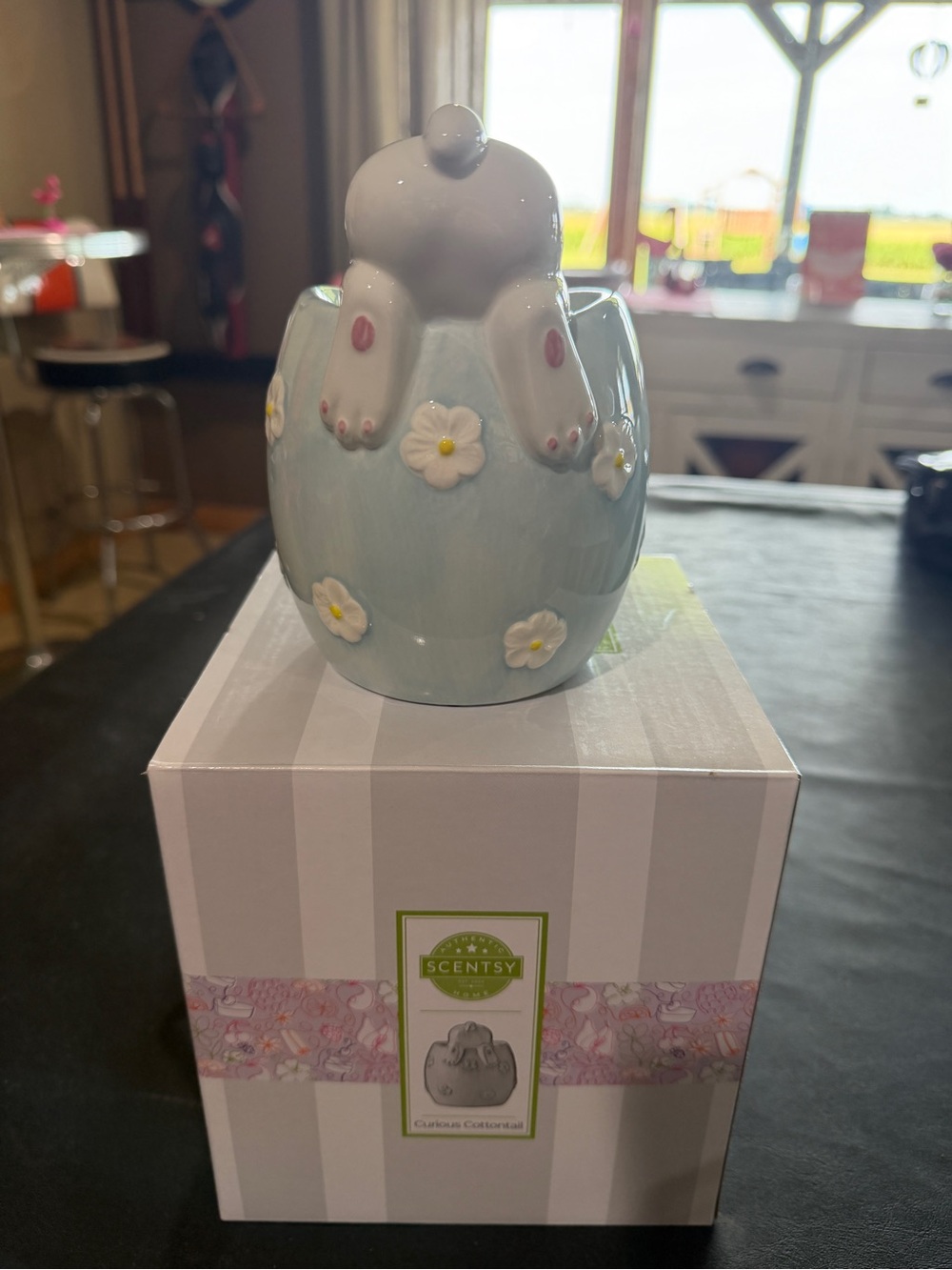 Scentsy Pastel Blue Bunny Floral Ceramic Warmer
